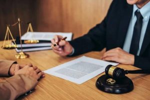 The Benefits of Hiring a Local Personal Injury Attorney